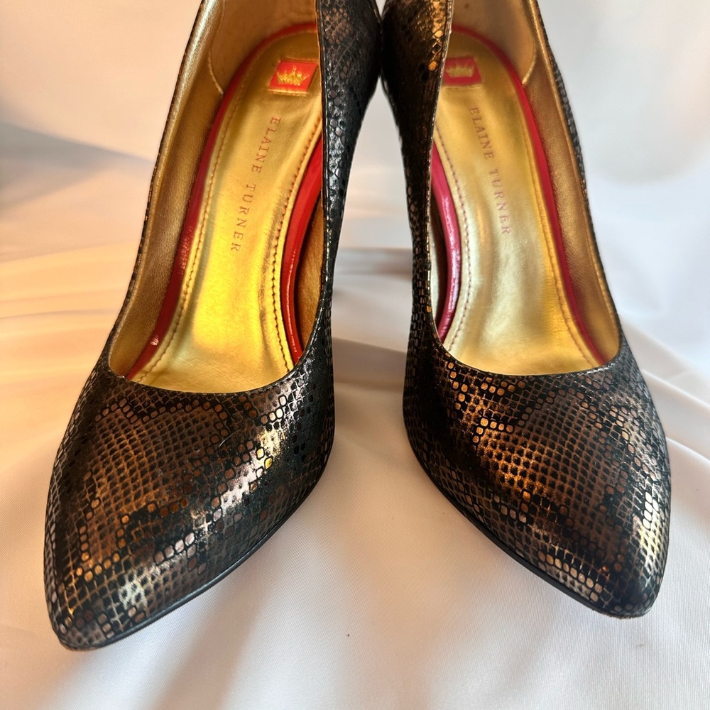 Elaine Turner Black and Gold Elegant Heels
